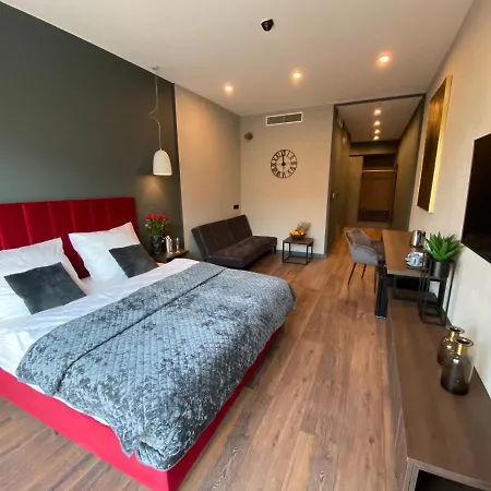 Aparts Hotel