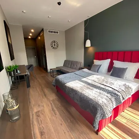 Hotel Aparts *